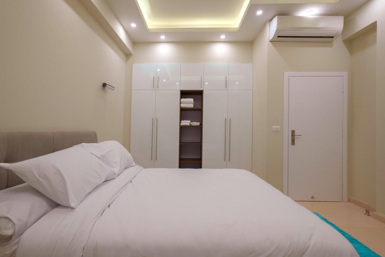 Selena Bay & Club شقة