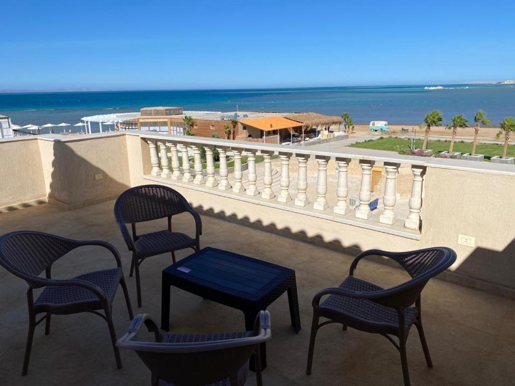 Selena Bay & Club شقة